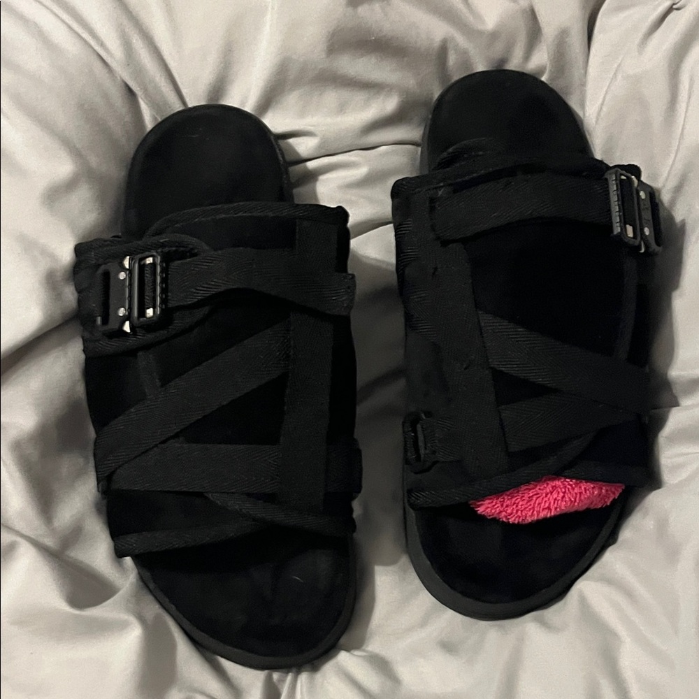 Dracoslides Black with velvet and fun buckle